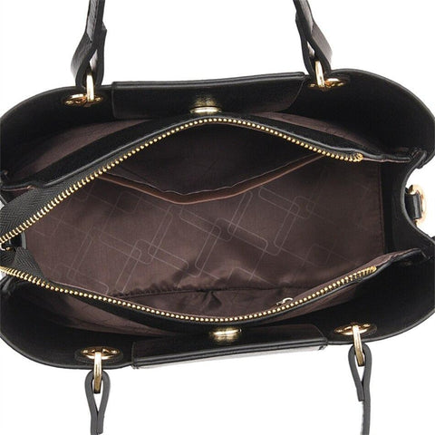 Practical women's hand bag of flexible leather