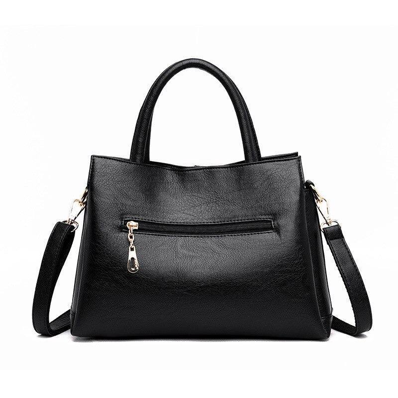 Fashionable women handbag of natural leather in Black-Evorastyle.ae