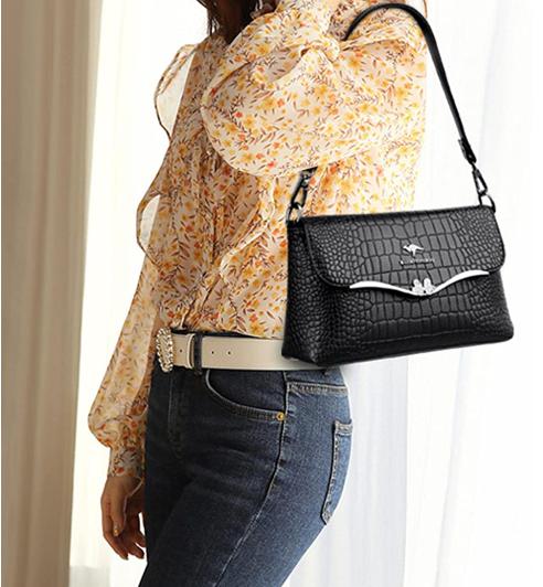 Small croc flap women bag in Black-Evorastyle.ae
